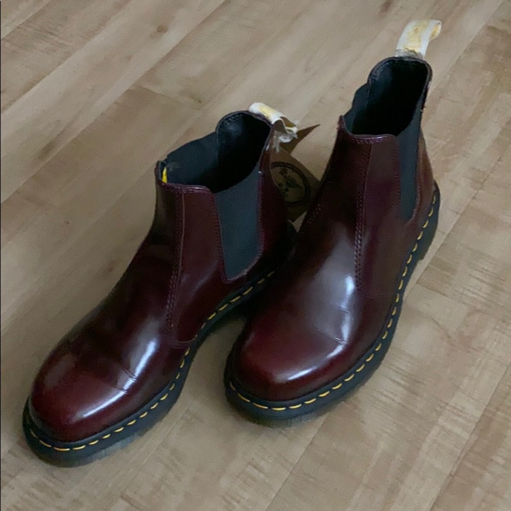 ‼️♥️ NEW ♥️‼️ Dr. Martens Red Vegan Chelsea Boots